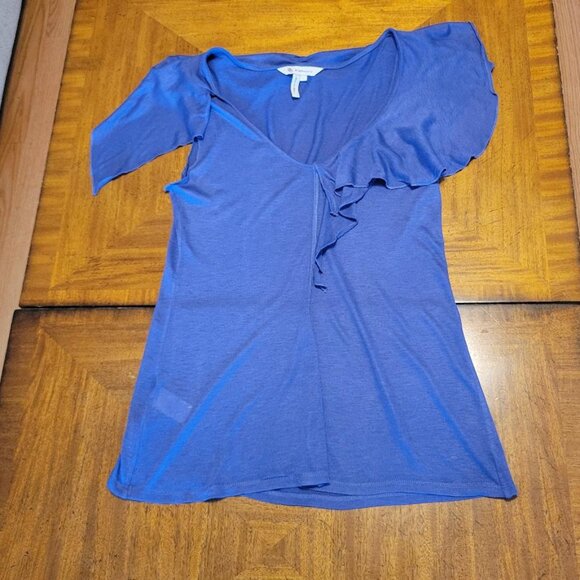 BCBGeneration Periwinkle Blue Ruffle Tee - Picture 2 of 11